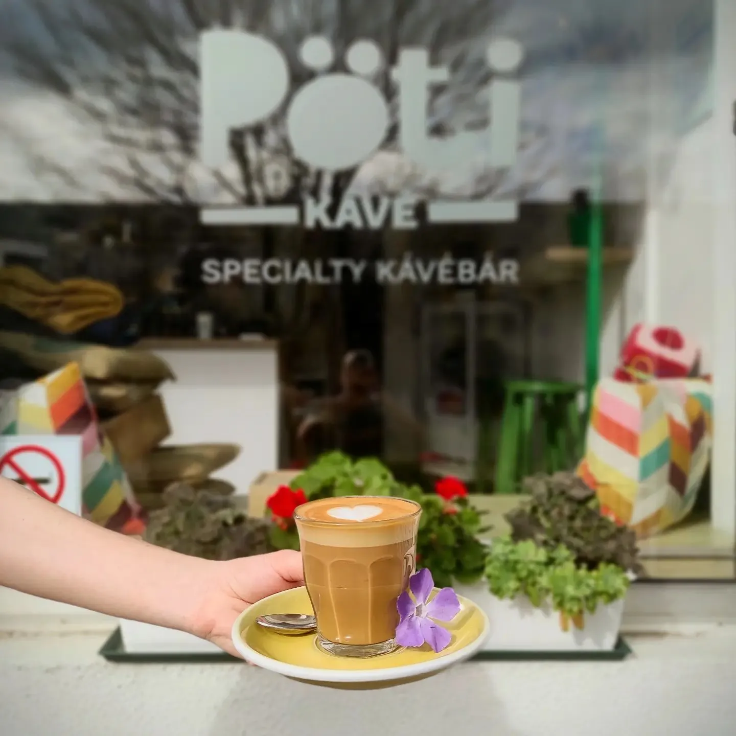 Pöti Kávé Specialty Kávébár